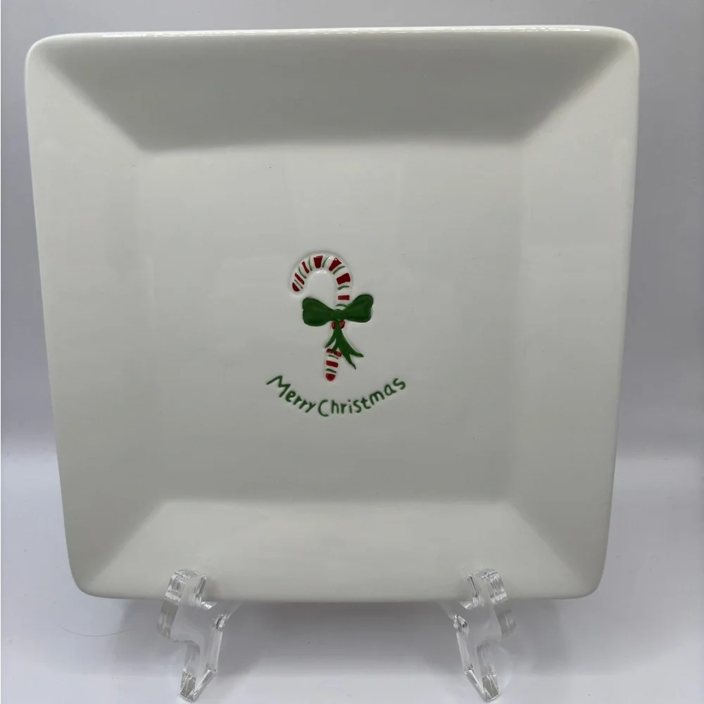 🎄Set of Four Christmas-theme BIA Cordon Bleu Appetizer Plates 🎄